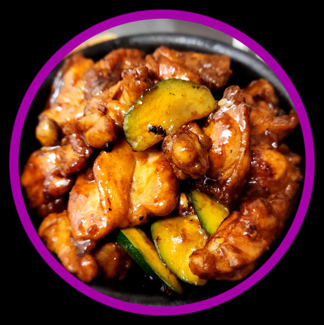 Sizzing Saute'ed Spicy Chicken Hot Pot with Rice
