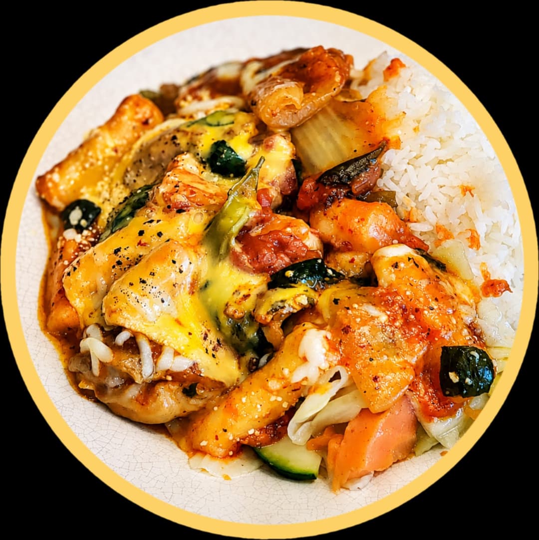 Chicken Fillet w/ cream of Kimchi on Rice/Spaghetti
