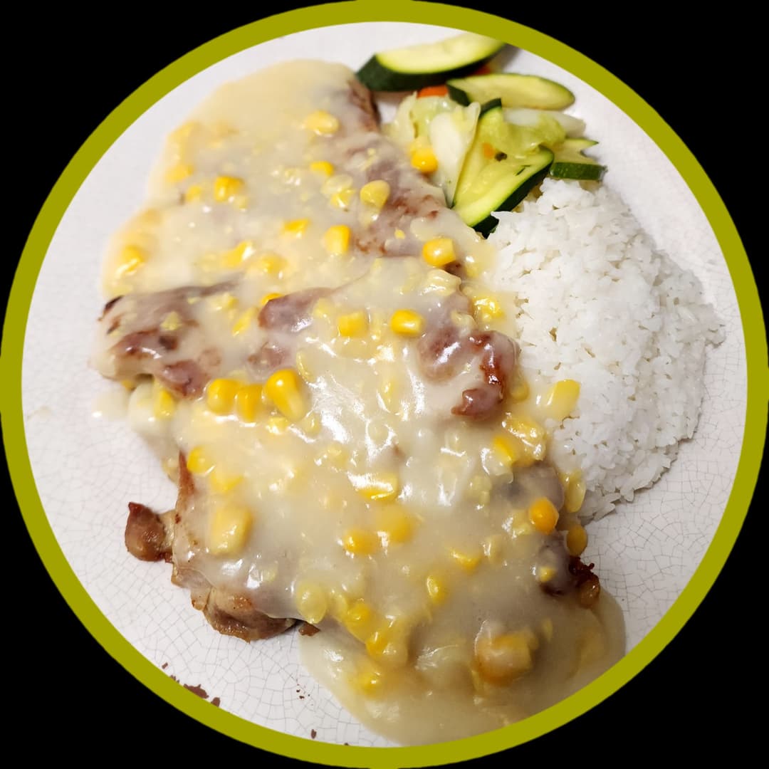 Chicken Fillet & Pork Chop w/Cream of Sweet Corn Sauce on Rice/Spaghetti