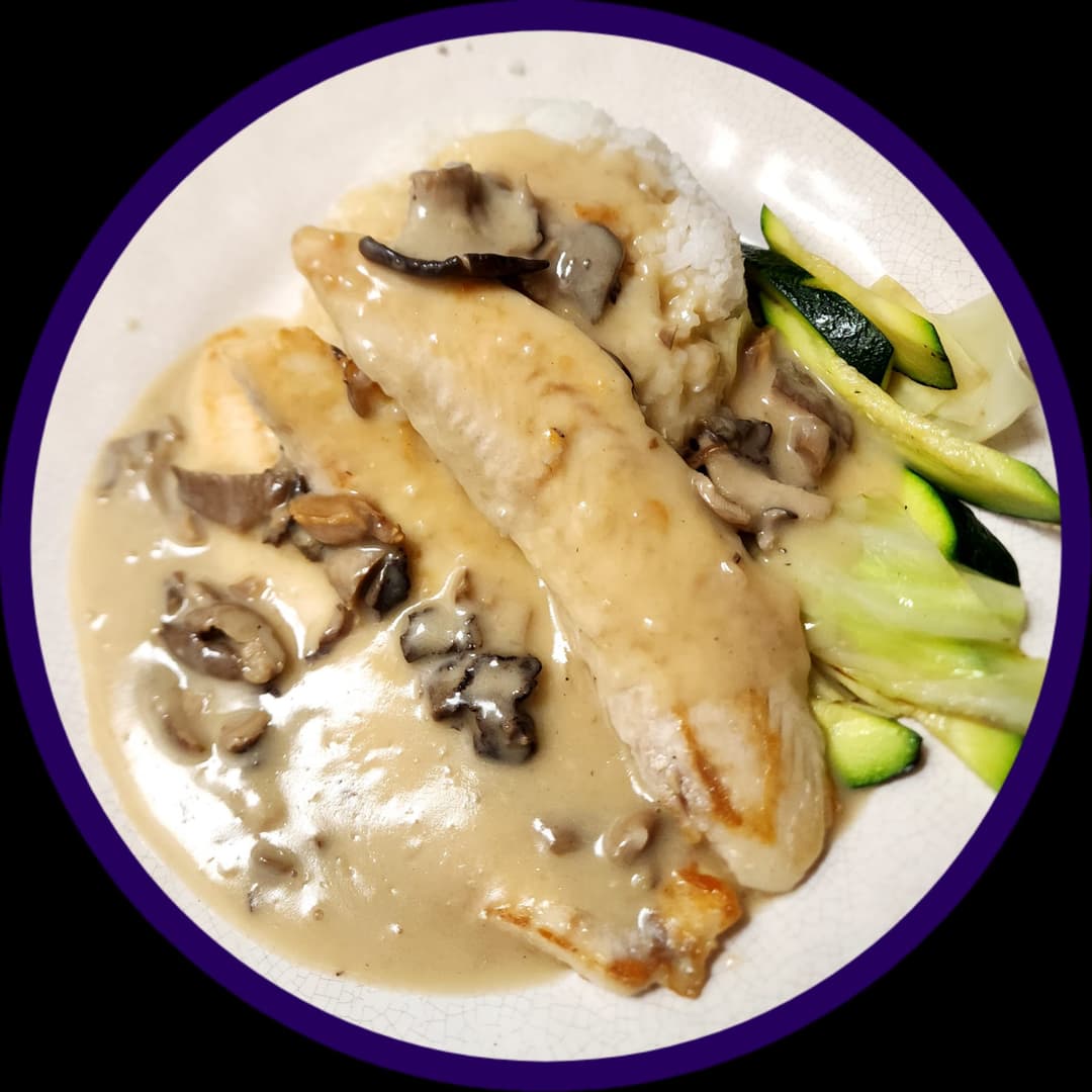 Sliced Fish w/Cream of Mushroom Sauce on Rice/Spaghetti